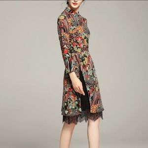 Green A-Line Floral Long Sleeve Paneled Midi Dress